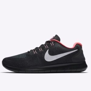 Nike Free Run Sneakers